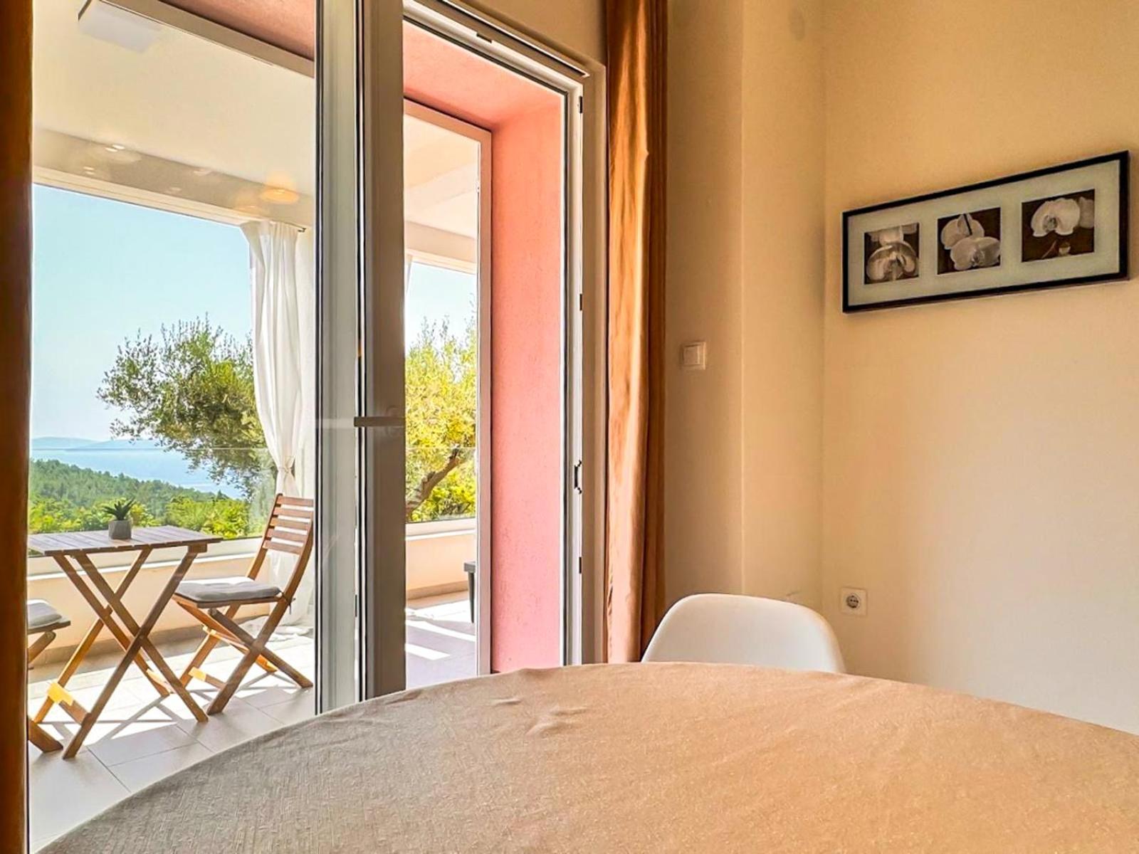 Studio Vesna With A Terrace And Sea View Rabac Bagian luar foto